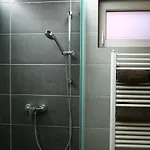 Loczy شقة