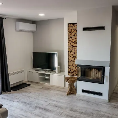 Loczy Apartment
